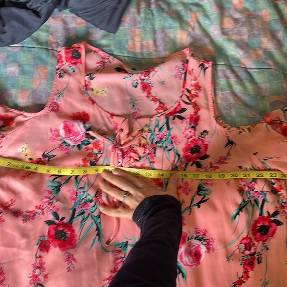 Pink floral cold shoulder tie dress - Picture 7 of 17